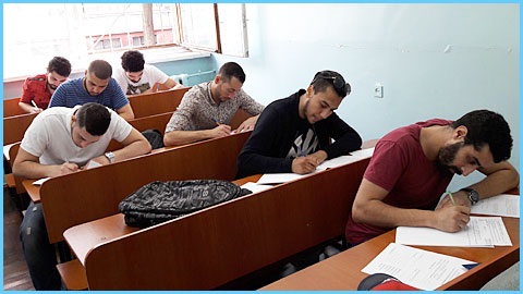 бакалавр