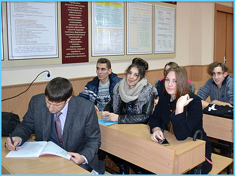 Тиждень права