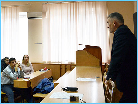 Тиждень права