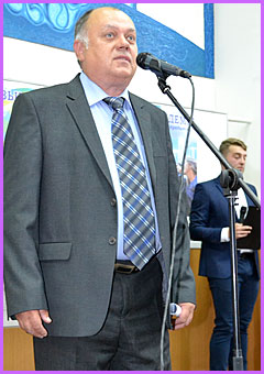 Демь знань